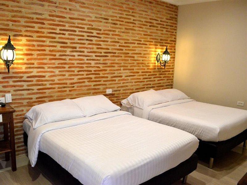 Hotel Galeria La Trinidad 3*