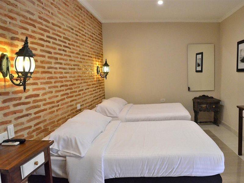 Galeria La Trinidad 3*